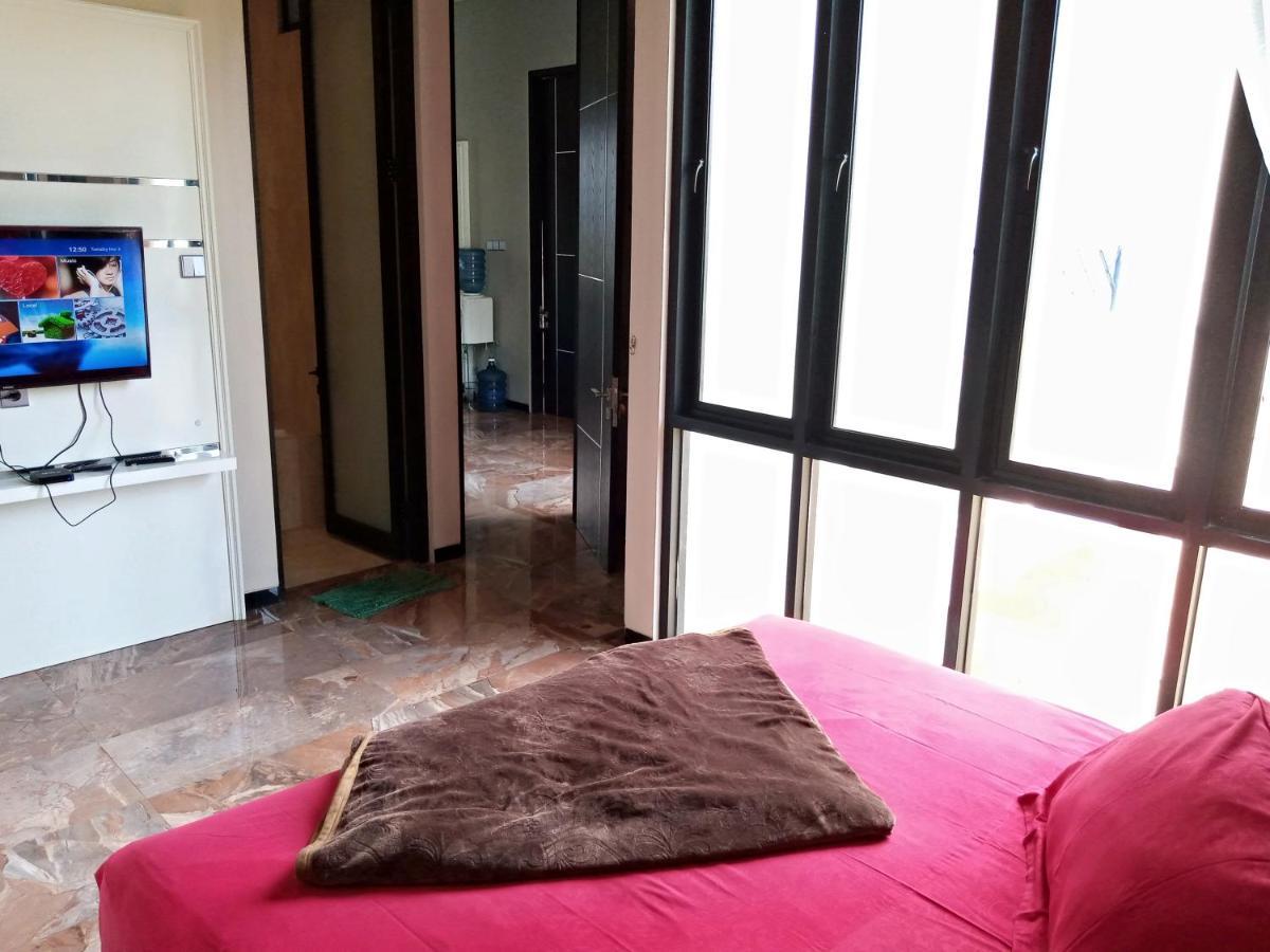 Villa Valencia Batu  Exterior foto