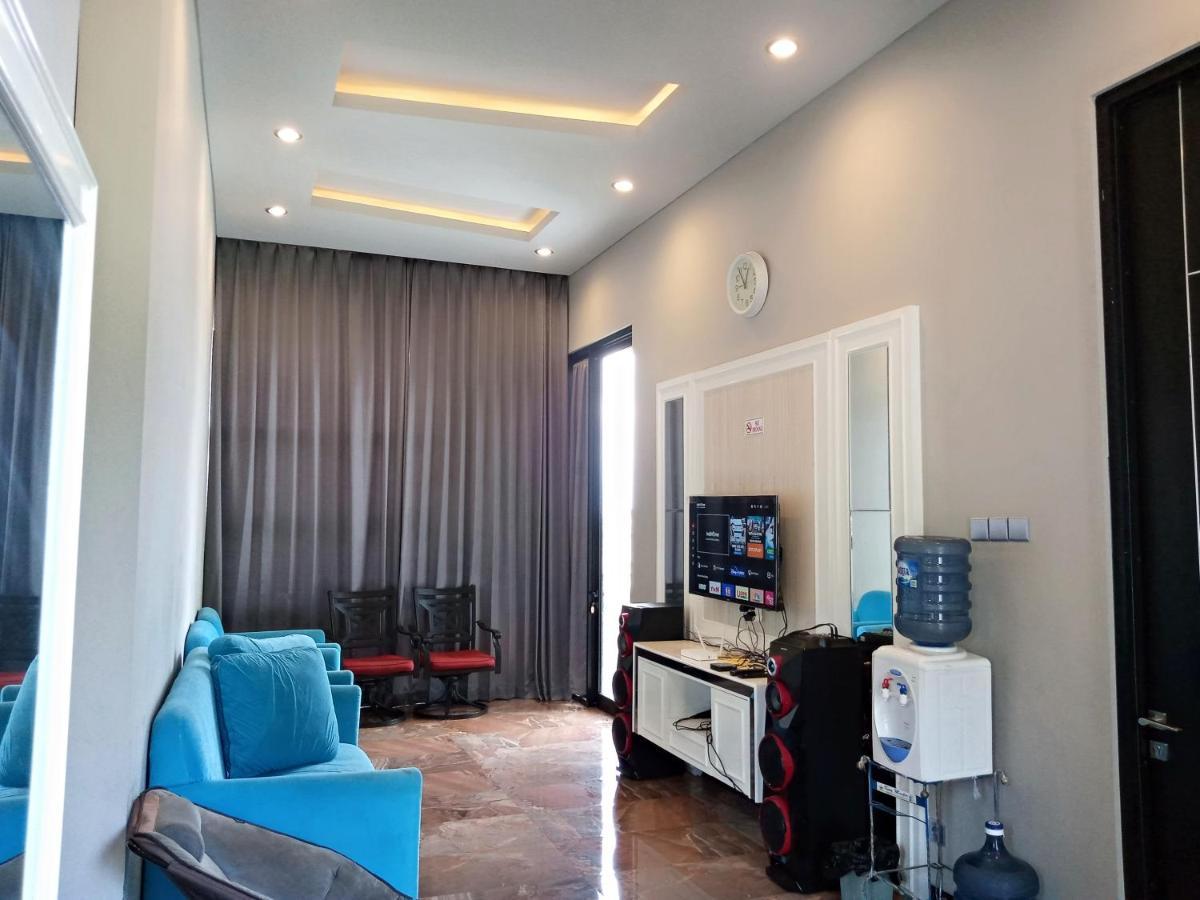 Villa Valencia Batu  Exterior foto