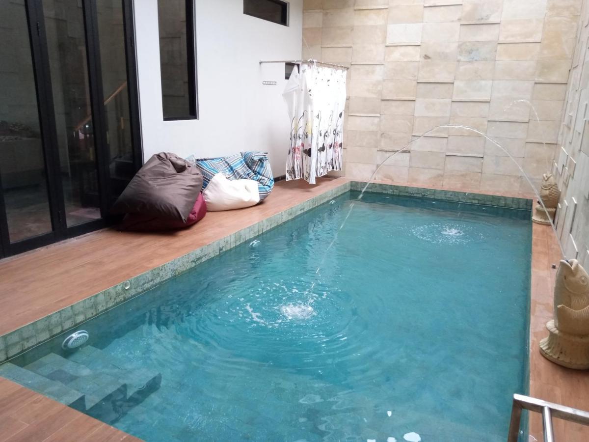 Villa Valencia Batu  Exterior foto